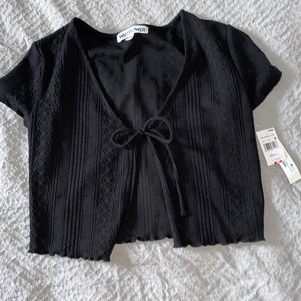 Patterned tie top